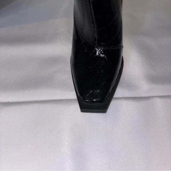 ECU Princess Polly Faux Black Patent Leather Crocodile Boots 7 New No Box - Picture 3 of 4